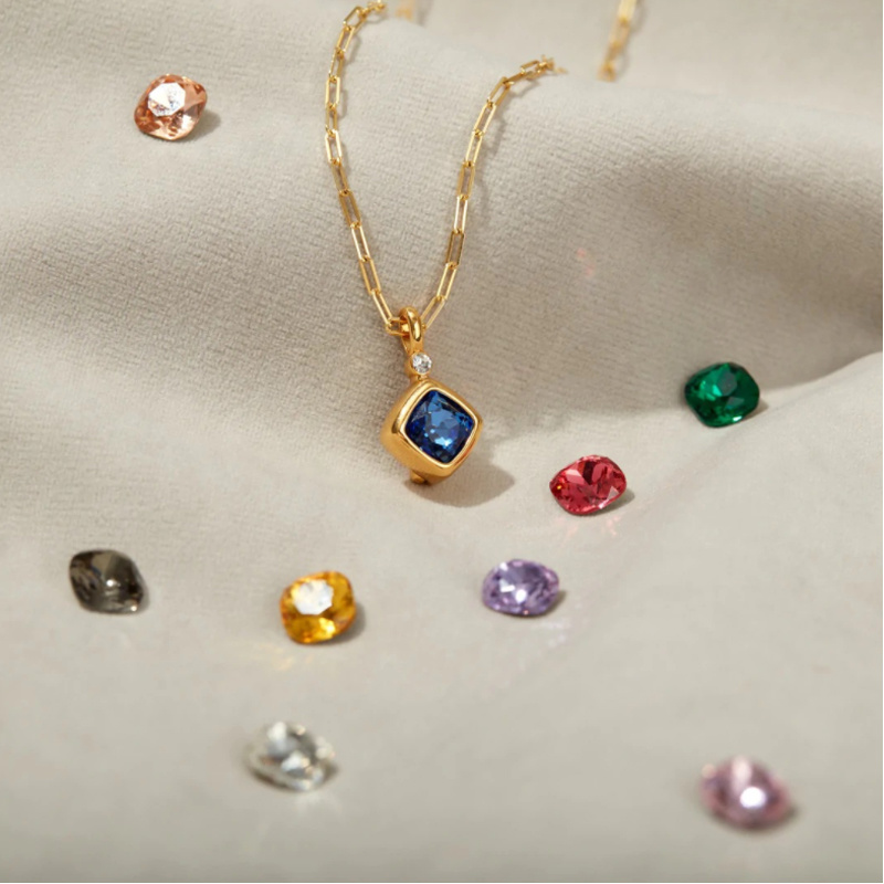 French Vintage Senior Original Niche Design Necklace Collarbone Chain Change Diamond Colored Gem Necklace