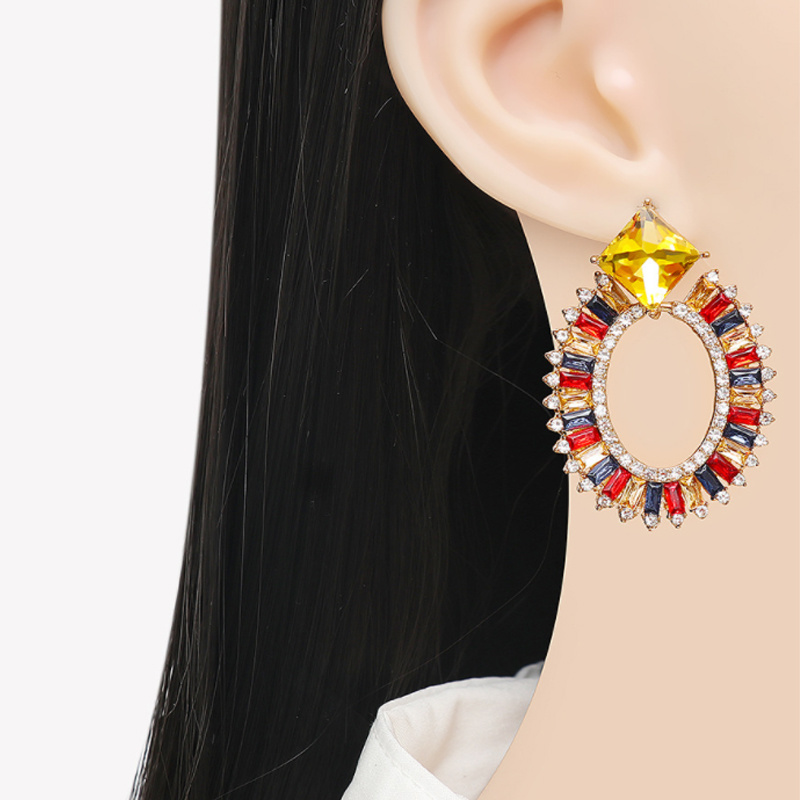 European and American Exaggerated Temperament Drop Acrylic Earrings Female Fashion Vintage Temperament Earrings