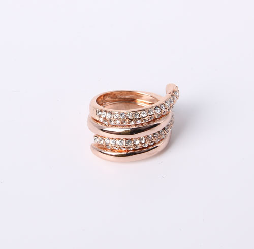 Fashion Jewelry Ring with Rhinestone and Pearl in Rose Gold Plated