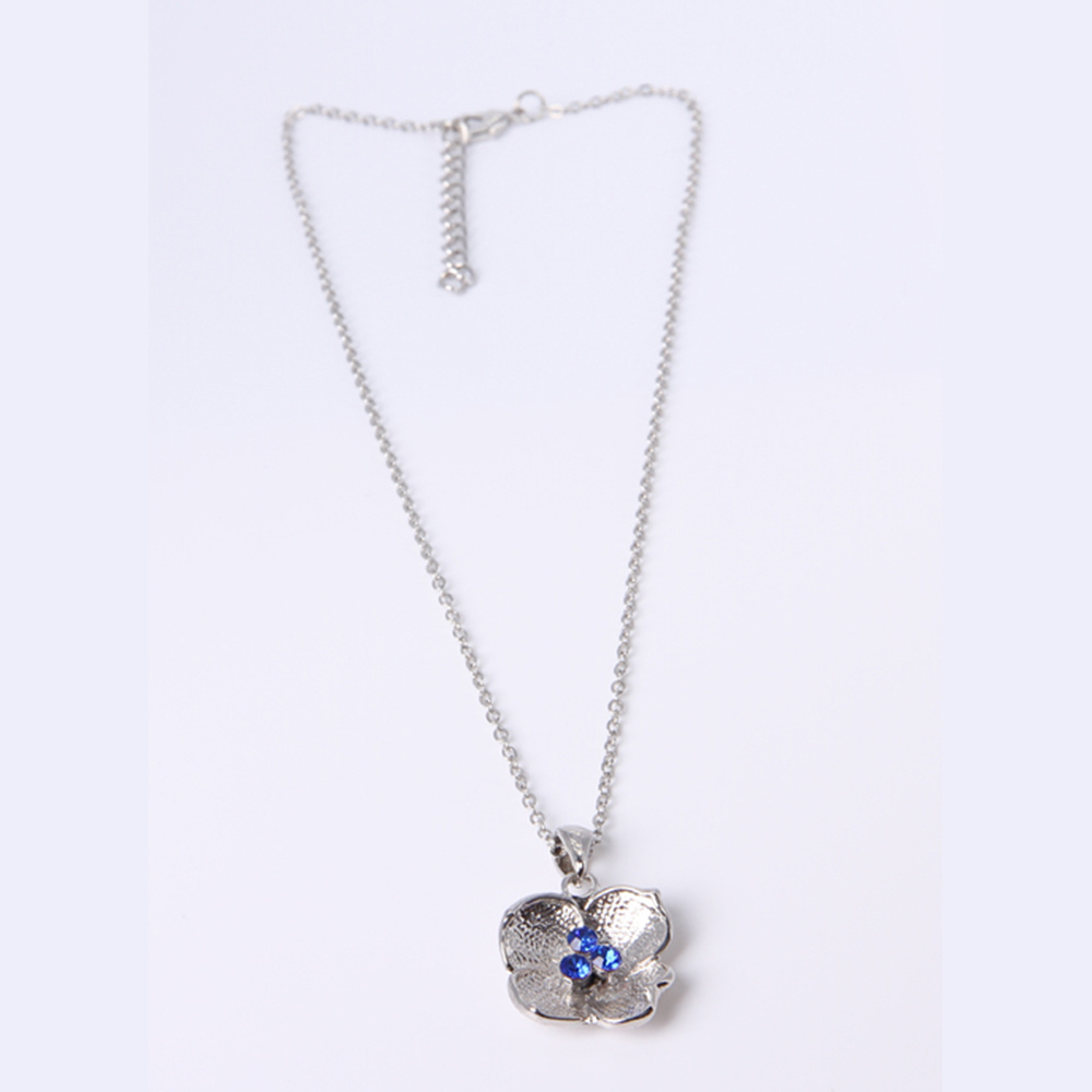 Fashion Jewelry Silver Pendant Necklace with Blue Flower