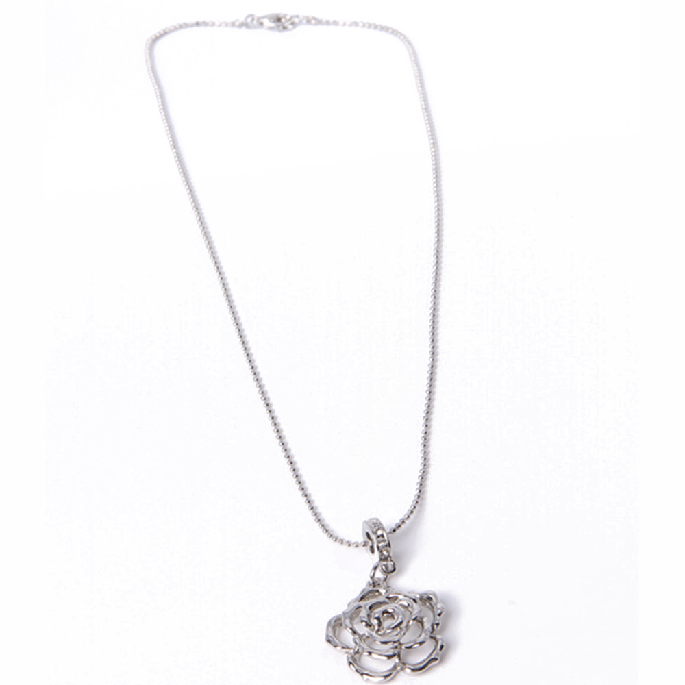 Wholesale Fashion Jewelry Silver Openwork Carving Pendant Necklace