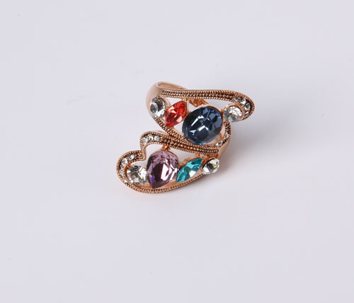 Flowr Shape Design Fashion Jewelry Ring with Rhinestone