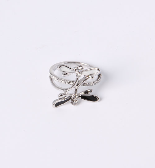 Rhodium Plated Fashion Jewelry Ring with Dragonfly