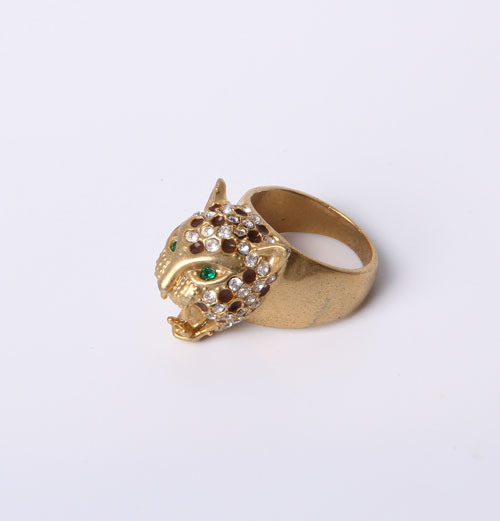 Flower Design Fashion Ring with Rhinestones and Epoxy