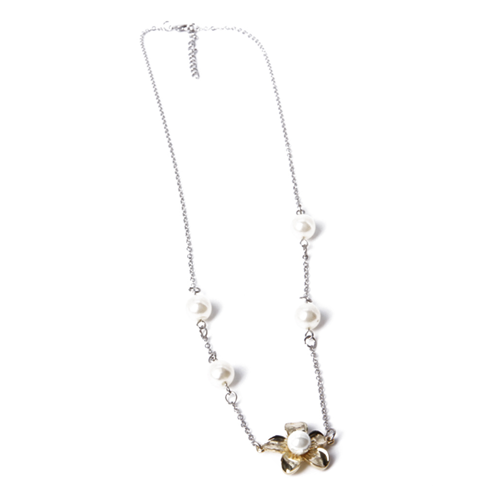 Ingenious Costume Jewelry Gold Pearl Beaded Pendant Necklace