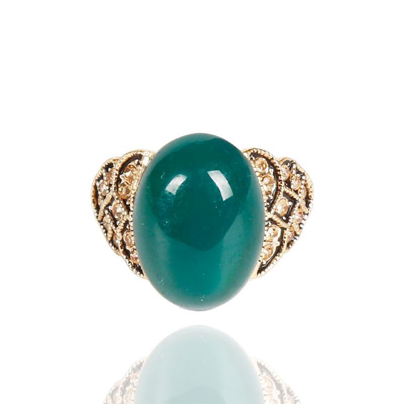 Emerald Rich Style Gold Gem Ring