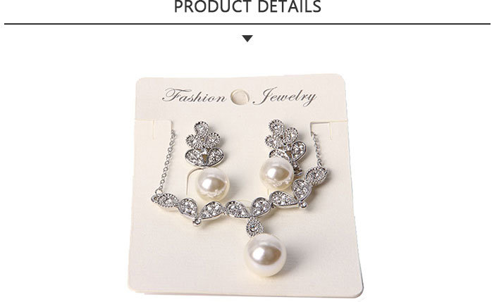 Ingenious Fashion Pearl Jewelry Set with Rhinestone