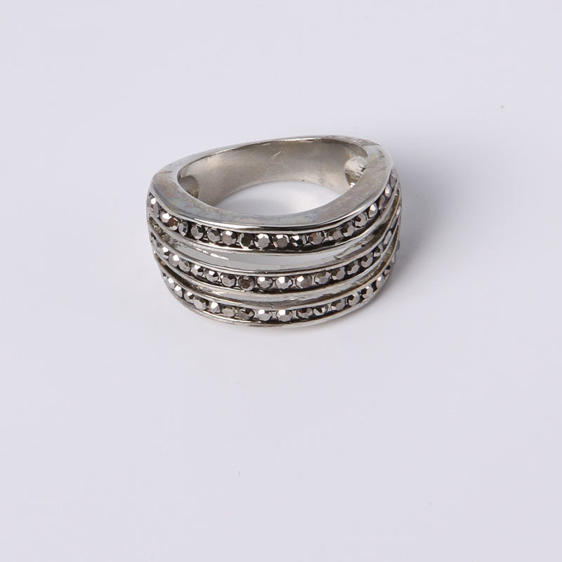 Zinc Alloy Fashion Jewelry Ring with Glass Stone and Rhinestones