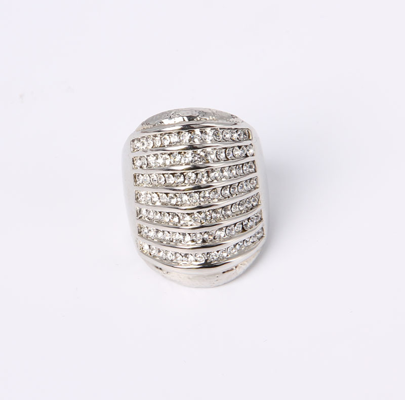 Green Stone Fashion Jewelry Ring in Rhodium Plated