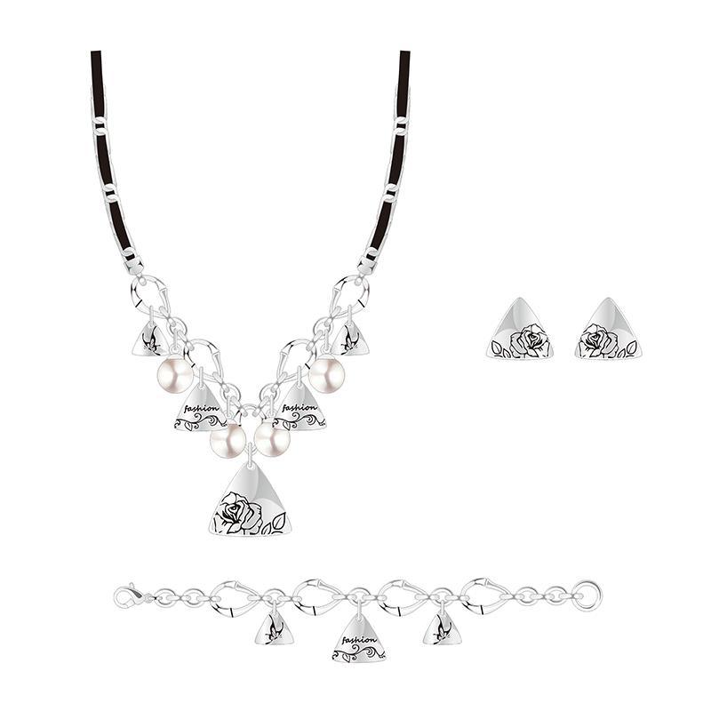 Fantastic Silver Jewelry Set with Gemstones