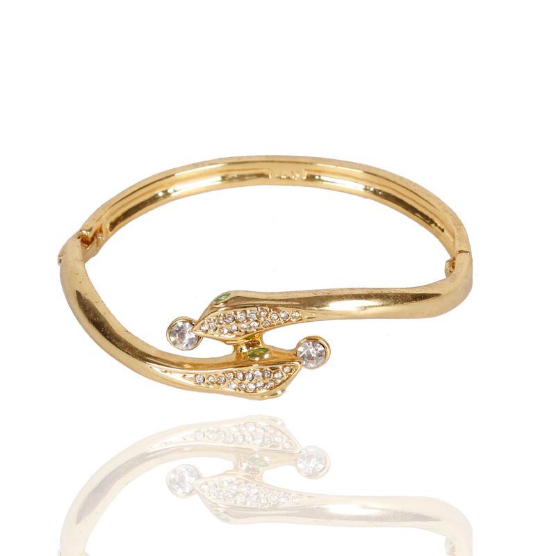 Luxury Stylish Diamond Gold Bangle