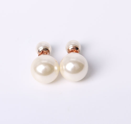 Fashion Jewelry Earring with White Enamel