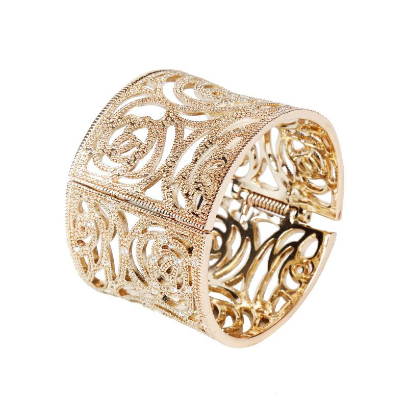 Rose Pattern Hollowed out Broken Diamond Rose Gold Bangle