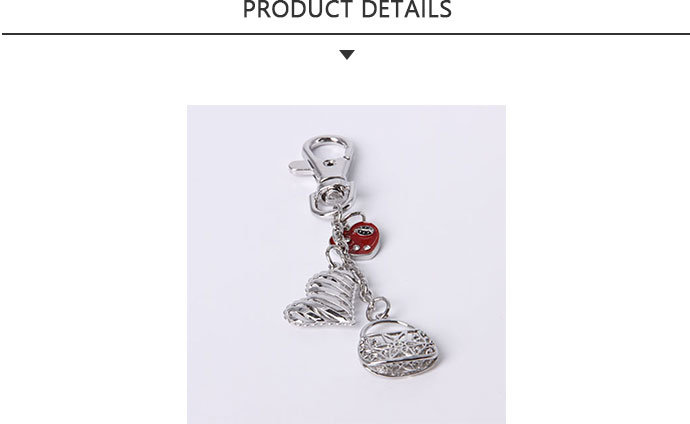 Fashion Metal Keychain with Carved and Diamond