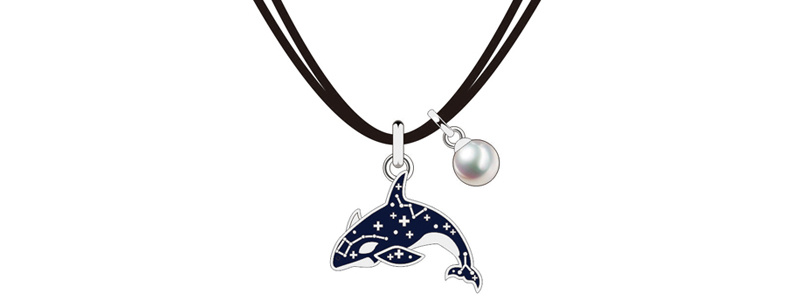 Simple Classic Design Black and White Pearl Dolphins Jewelry Set