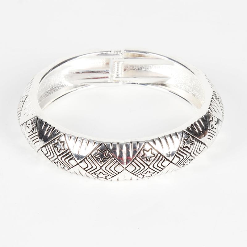 Star Pattern Carved Silver Bracelet