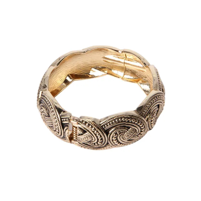 Gold-Plated Fashion Bracelet with Stylish Carvings 